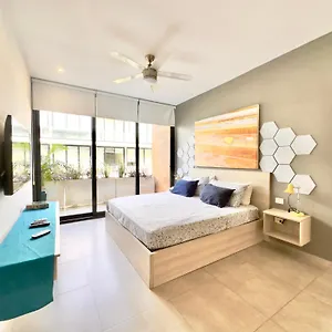 perfect-room-in-playa.quintano-roohotels.com/