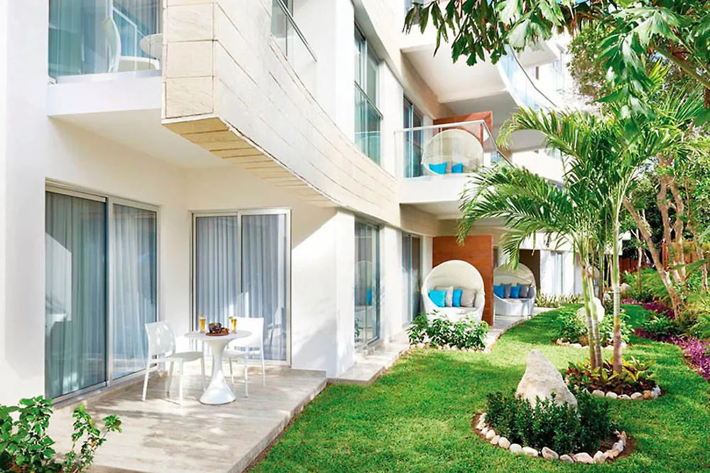 Residences At The Fives Playa del Carmen Hotel